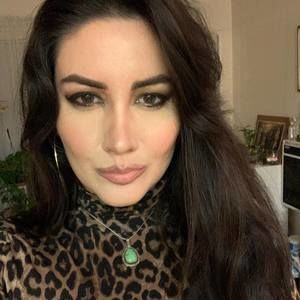 Meet your Posher, Sasha